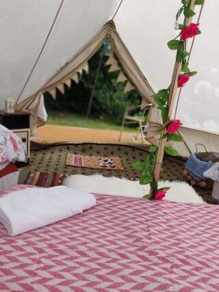Люкс-шатры Dunfanaghy Glamping Данфанахи Luxury Bell Tent (4 Adults)-3