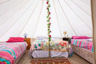 Люкс-шатры Dunfanaghy Glamping Данфанахи Luxury Bell Tent (4 Adults)-9