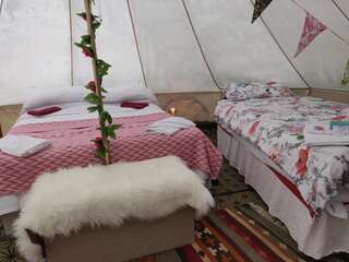 Люкс-шатры Dunfanaghy Glamping Данфанахи Luxury Bell Tent (4 Adults)-15